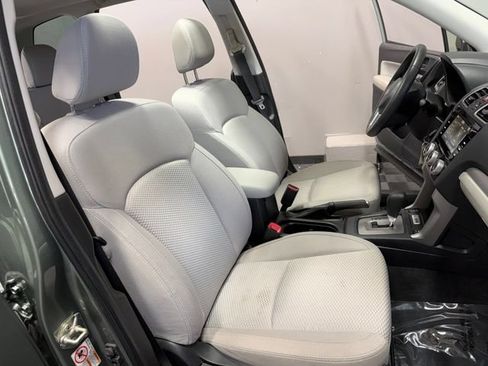 Used 2018 Subaru Forester 2.5i Premium w/ All-Weather Package AWD/4WD image 26