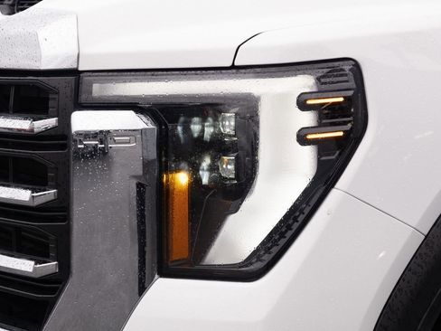 Used 2024 GMC Sierra 3500 SLE w/ SLE Value Package image 19