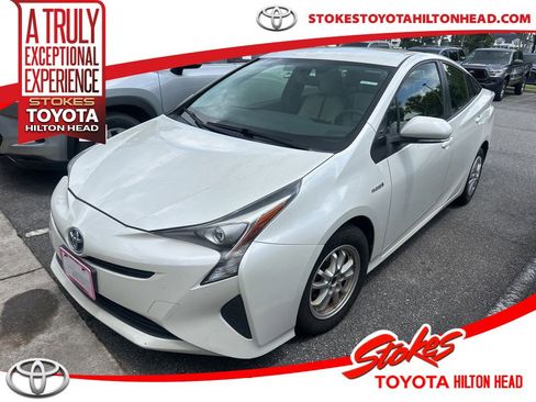 Used 2016 Toyota Prius Two FWD image 1