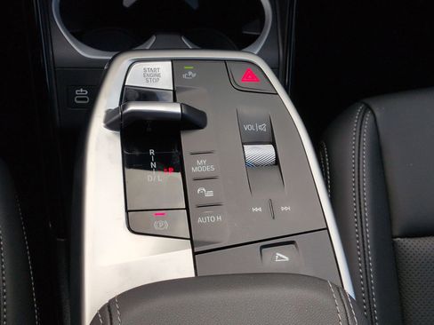 Used 2025 BMW X1 xDrive28i w/ Convenience Package image 25