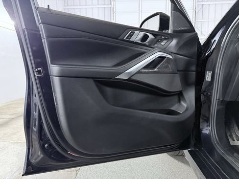 Used 2020 BMW X6 M50i w/ Executive Package image 21