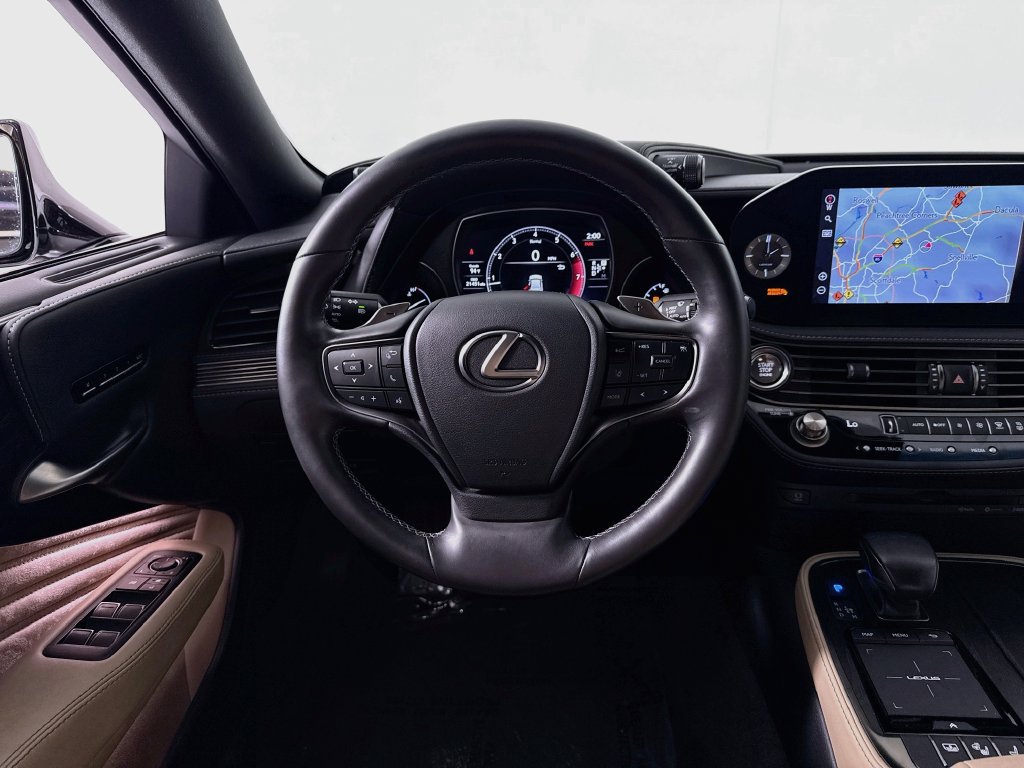 Used 2021 Lexus LS 500 w/ Accessory Package (Z2) RWD image 11