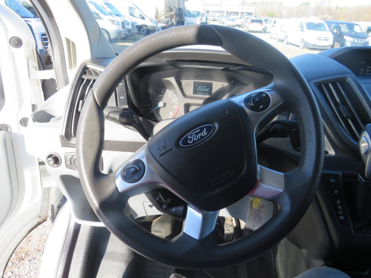 Used 2018 Ford Transit 250 148 High Roof RWD image 9