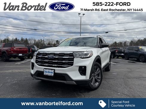 Used 2026 Ford Explorer Active w/ Active Comfort Package AWD/4WD image 1