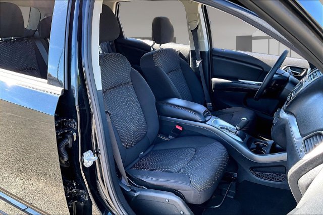 Used 2016 Dodge Journey SXT w/ Premium Group FWD image 23