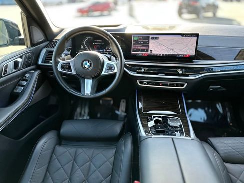 Certified 2024 BMW X7 xDrive40i w/ M Sport Package image 12