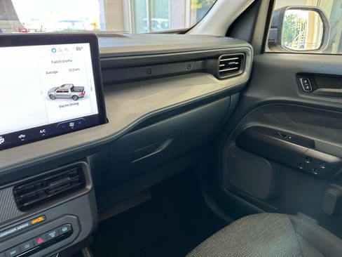 Certified 2025 Ford Maverick XL FWD image 29