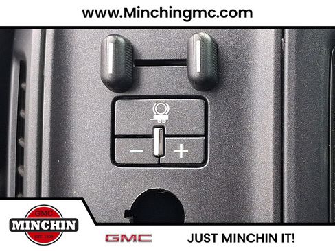 Used 2015 GMC Sierra 3500 4x4 Regular Cab w/ Sierra Convenience Package image 19