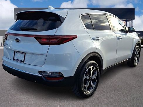 Certified 2022 Kia Sportage LX image 6