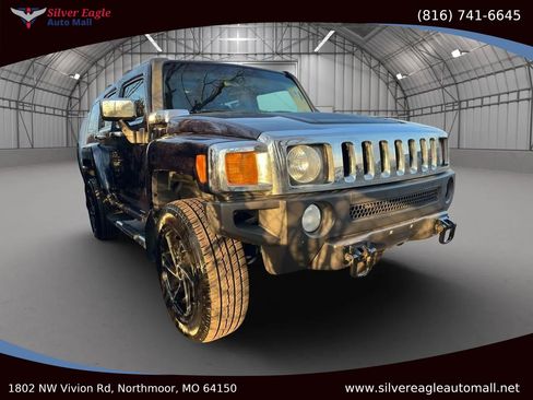 Used 2007 HUMMER H3 image 3