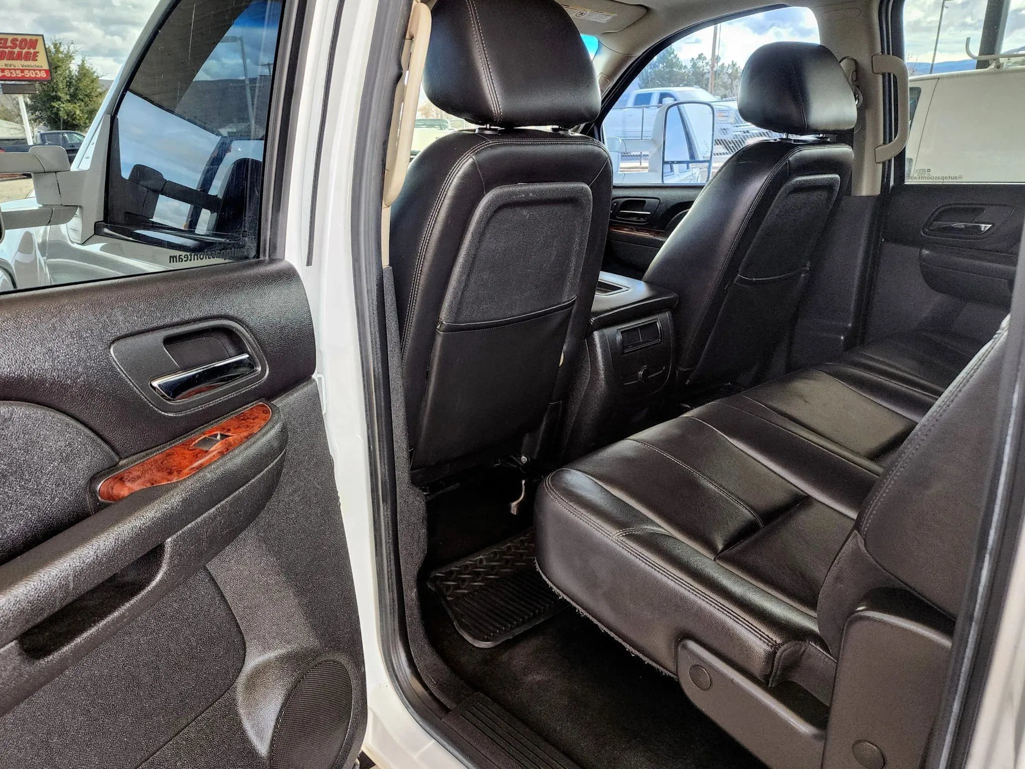 Used 2010 Chevrolet Silverado 2500 LTZ AWD/4WD image 17
