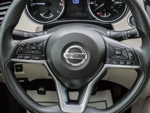 Used 2020 Nissan Rogue Sport SV FWD image 26