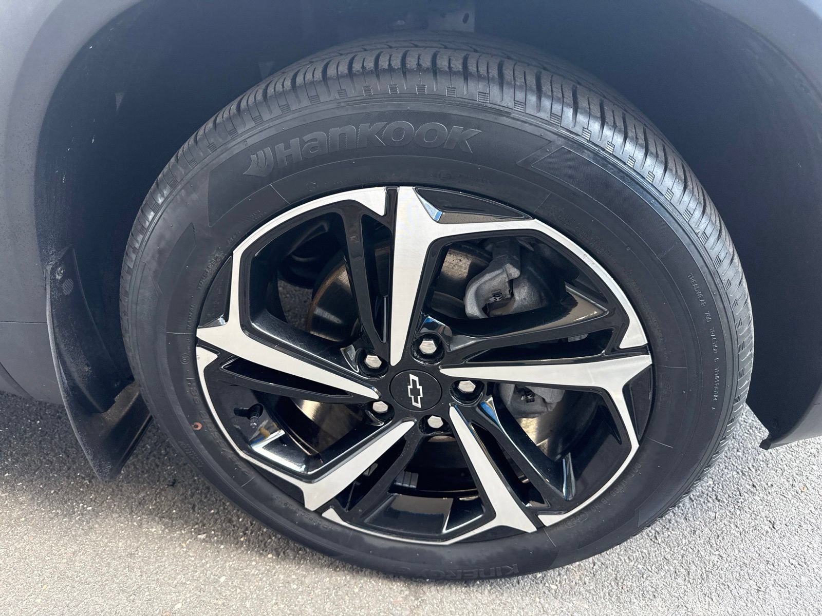 Used 2023 Chevrolet TrailBlazer RS w/ Convenience Package FWD image 12