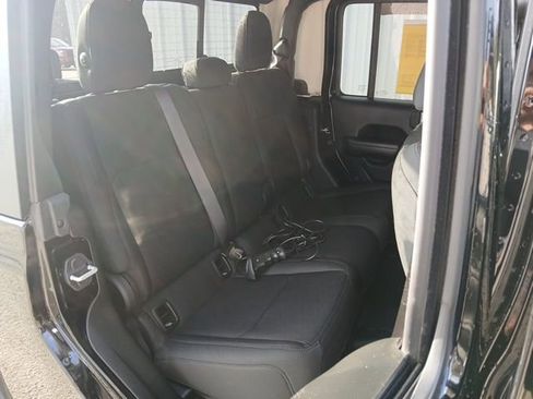 Used 2020 Jeep Gladiator Sport w/ Quick Order Package 24S image 27