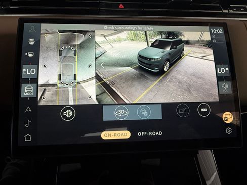 New 2026 Land Rover Range Rover Sport Dynamic SE AWD/4WD image 32