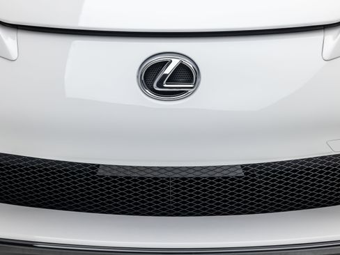 Used 2012 Lexus LFA RWD image 15