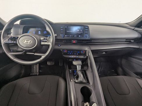 Certified 2026 Hyundai Elantra Sport FWD image 15