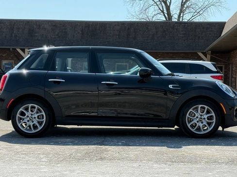Used 2020 MINI Cooper 4-Door Hardtop w/ Storage Package image 6