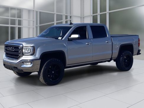 Used 2018 GMC Sierra 1500 SLE w/ SLE Value Package image 3