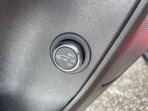 Used 2024 Chevrolet Blazer LT FWD image 10