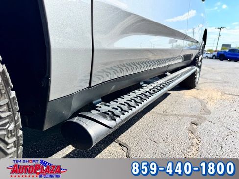 Used 2023 Chevrolet Suburban Z71 w/ Z71 Off-Road Package AWD/4WD image 18