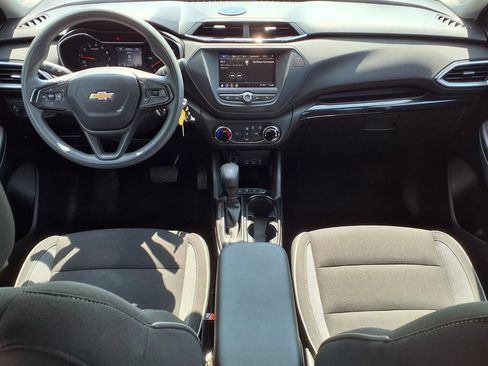 Used 2021 Chevrolet TrailBlazer LS AWD/4WD image 15