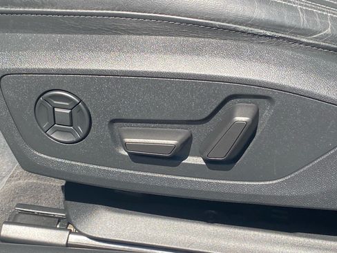 Used 2023 Audi A6 Premium Plus w/ Premium Plus Package AWD/4WD image 11
