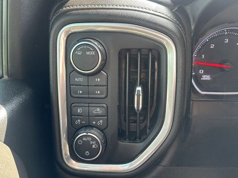 Used 2021 Chevrolet Silverado 3500 LT w/ Convenience Package image 18