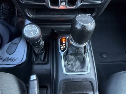 Certified 2022 Jeep Gladiator Sport image 21