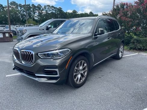 Used 2022 BMW X5 xDrive40i w/ Executive Package AWD/4WD image 1