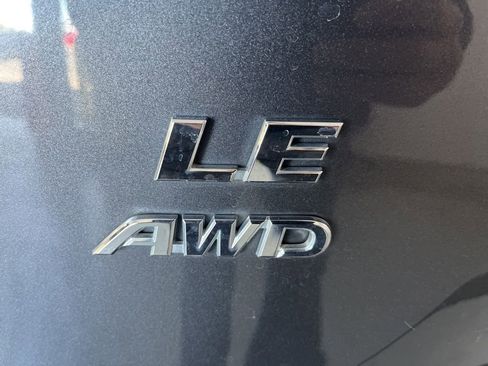 Used 2016 Toyota RAV4 LE AWD/4WD image 40