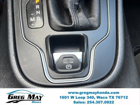 Used 2019 Jeep Cherokee Latitude Plus w/ Comfort/Convenience Group AWD/4WD image 29