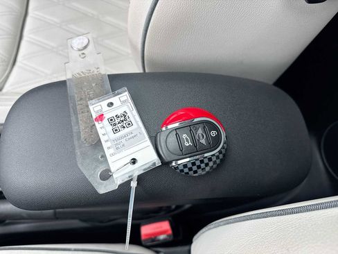 Used 2021 MINI Cooper S image 34