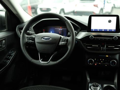 Used 2025 Ford Escape Active w/ Cold Weather Package AWD/4WD image 37