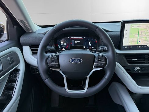New 2026 Ford Explorer Platinum w/ LUX Leather Package AWD/4WD image 12