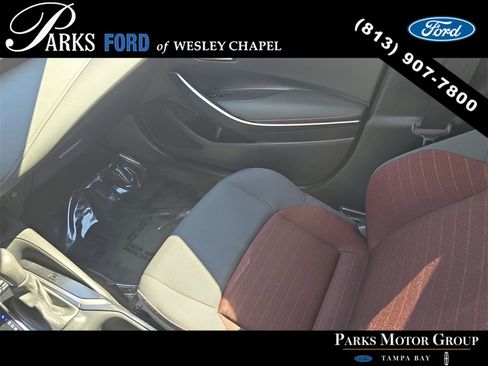 Used 2023 Toyota Corolla SE image 13