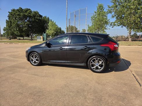 Used 2013 Ford Focus SE FWD image 5