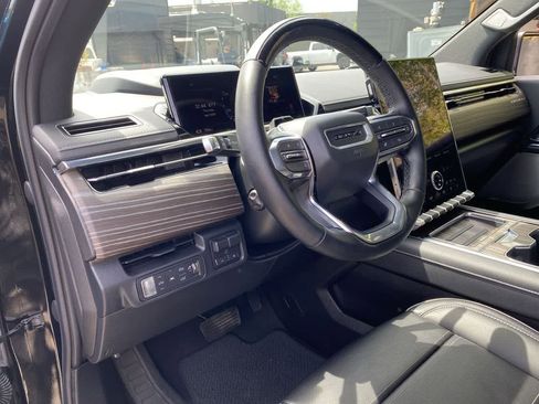 Used 2025 GMC Sierra EV Denali AWD/4WD image 2