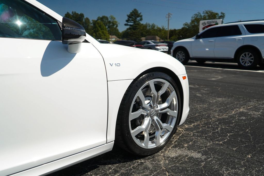 Used 2012 Audi R8 V10 AWD/4WD image 19