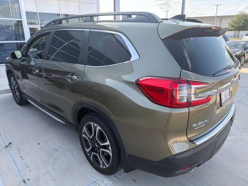 Used 2023 Subaru Ascent Touring AWD/4WD image 4