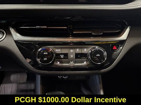 Used 2024 Buick Envista Sport Touring w/ Convenience I Package image 4