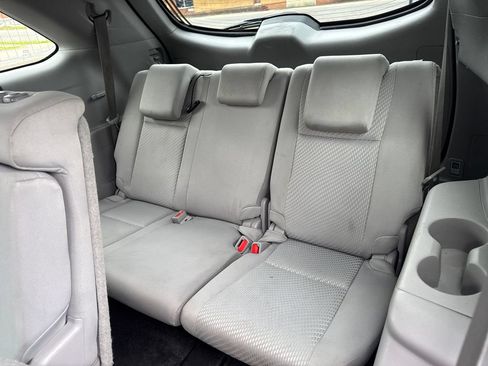 Used 2019 Toyota Highlander LE AWD/4WD image 35
