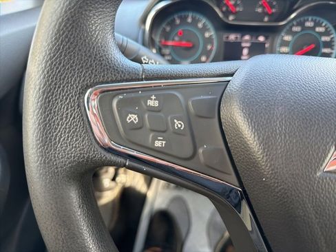 Used 2018 Chevrolet Cruze LT image 26