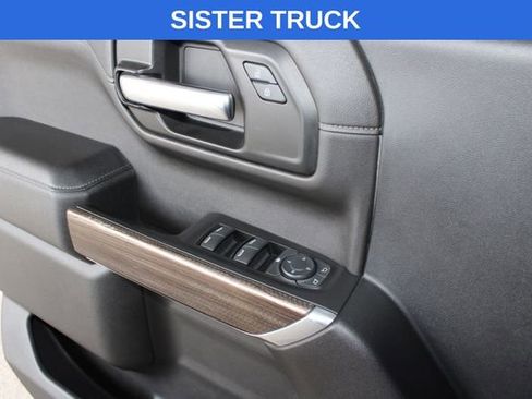 Used 2020 Chevrolet Silverado 1500 LT image 18