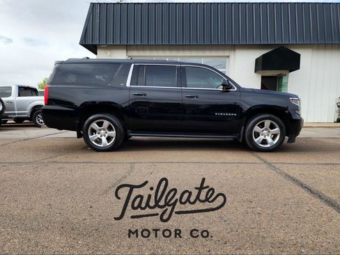Used 2017 Chevrolet Suburban LT AWD/4WD image 1