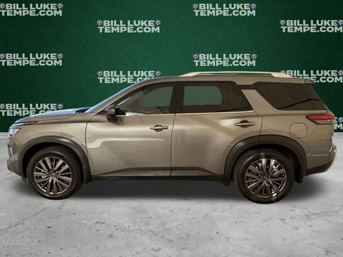 Used 2022 Nissan Pathfinder SL w/ SL Premium Package image 12