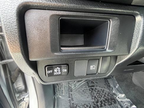Used 2019 Toyota Tacoma SR5 image 27