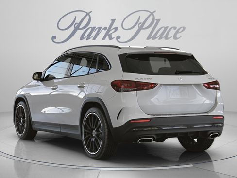 Used 2023 Mercedes-Benz GLA 250 4MATIC image 14