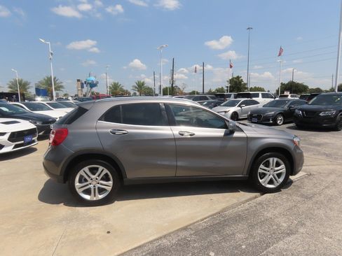 Used 2017 Mercedes-Benz GLA 250 image 10