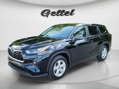 Certified 2023 Toyota Highlander LE